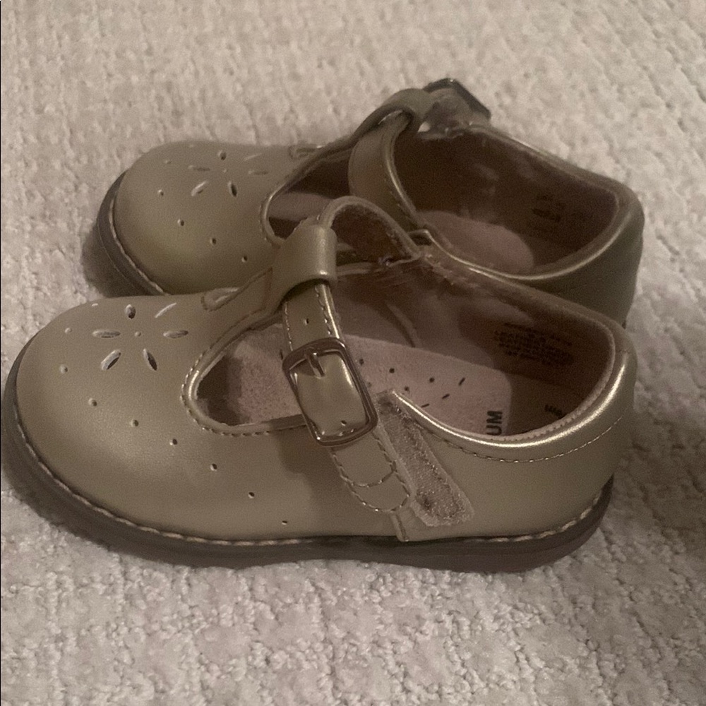 FootMates Cream T-Strap Dress Shoes with Perforated Design - Picture 3 of 4